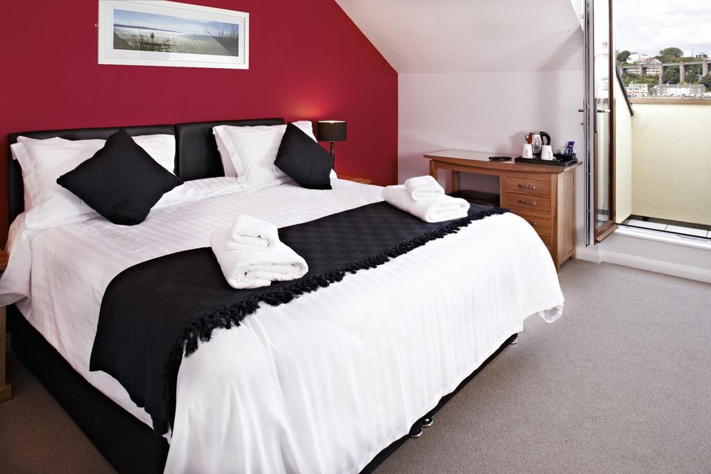 The Ferry House Inn Plymouth Quarto foto